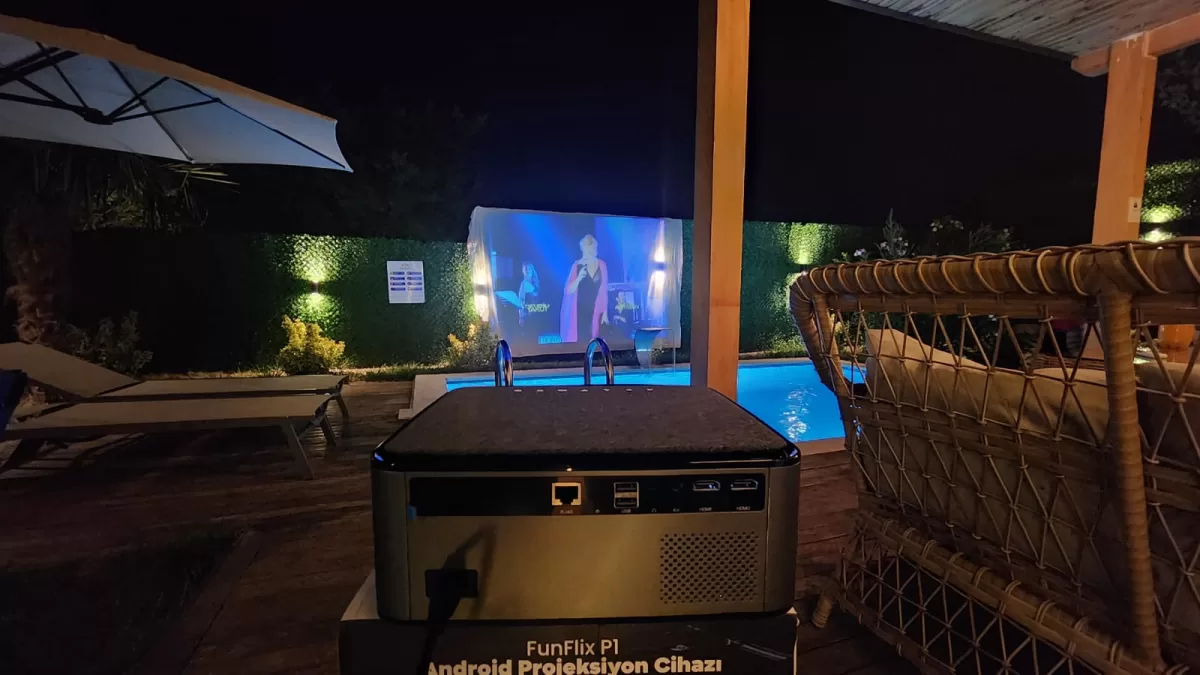 FunFlix P1A Android LED Projeksiyon